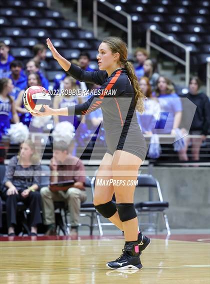 Thumbnail 1 in Windthorst vs. Schulenburg (UIL 2A Semifinal) photogallery.