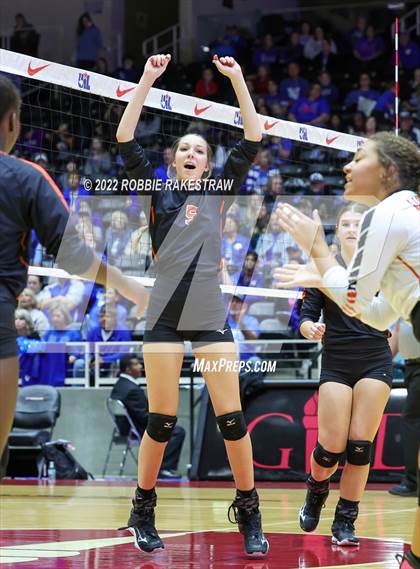 Thumbnail 3 in Windthorst vs. Schulenburg (UIL 2A Semifinal) photogallery.