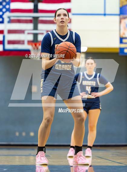 Thumbnail 2 in Arroyo Grande vs. Aragon photogallery.