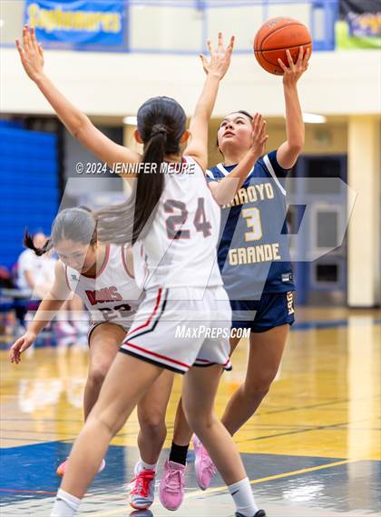 Thumbnail 1 in Arroyo Grande vs. Aragon photogallery.
