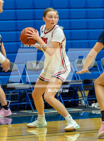 Thumbnail 2 in Arroyo Grande vs. Aragon photogallery.