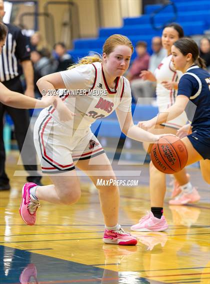 Thumbnail 3 in Arroyo Grande vs. Aragon photogallery.