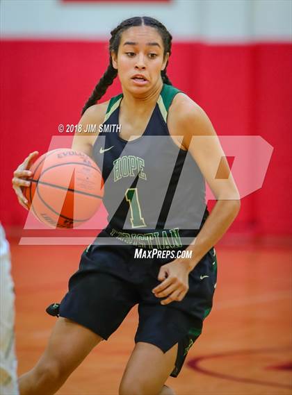Thumbnail 3 in Hope Christian vs. Mayfield (Albuquerque Academy Joe Armijo Basketball Classic) photogallery.