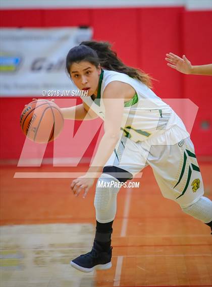 Thumbnail 2 in Hope Christian vs. Mayfield (Albuquerque Academy Joe Armijo Basketball Classic) photogallery.