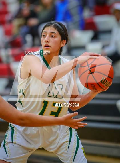 Thumbnail 1 in Hope Christian vs. Mayfield (Albuquerque Academy Joe Armijo Basketball Classic) photogallery.