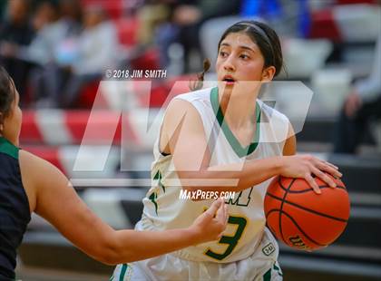 Thumbnail 3 in Hope Christian vs. Mayfield (Albuquerque Academy Joe Armijo Basketball Classic) photogallery.