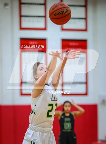 Thumbnail 2 in Hope Christian vs. Mayfield (Albuquerque Academy Joe Armijo Basketball Classic) photogallery.