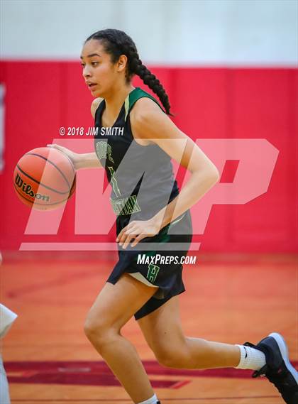 Thumbnail 2 in Hope Christian vs. Mayfield (Albuquerque Academy Joe Armijo Basketball Classic) photogallery.