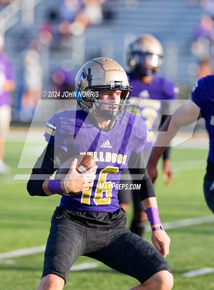 Thumbnail 1 in Leo @ New Haven photogallery.