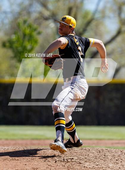 Thumbnail 2 in Summit Academy vs. Union (UHSAA 3A Semifinal) photogallery.