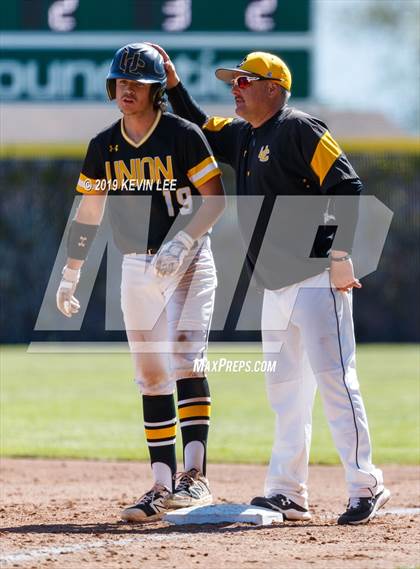 Thumbnail 1 in Summit Academy vs. Union (UHSAA 3A Semifinal) photogallery.