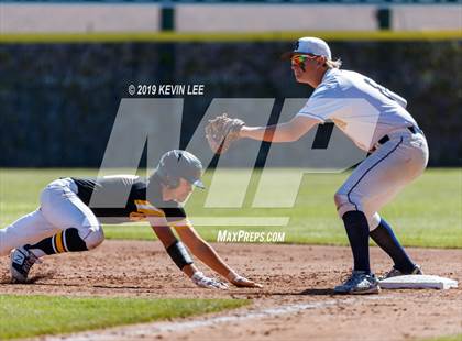 Thumbnail 2 in Summit Academy vs. Union (UHSAA 3A Semifinal) photogallery.