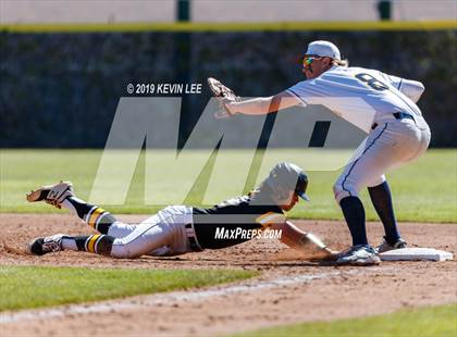 Thumbnail 1 in Summit Academy vs. Union (UHSAA 3A Semifinal) photogallery.