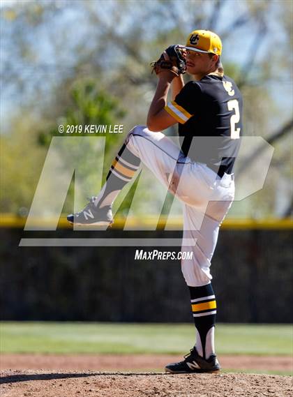 Thumbnail 3 in Summit Academy vs. Union (UHSAA 3A Semifinal) photogallery.