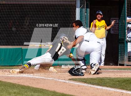 Thumbnail 3 in Summit Academy vs. Union (UHSAA 3A Semifinal) photogallery.