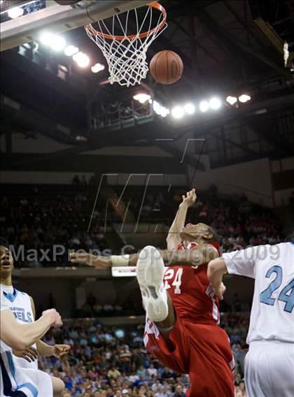Thumbnail 2 in Boone County vs. Holmes (Ninth Region Championship) photogallery.