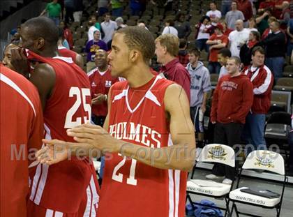 Thumbnail 1 in Boone County vs. Holmes (Ninth Region Championship) photogallery.