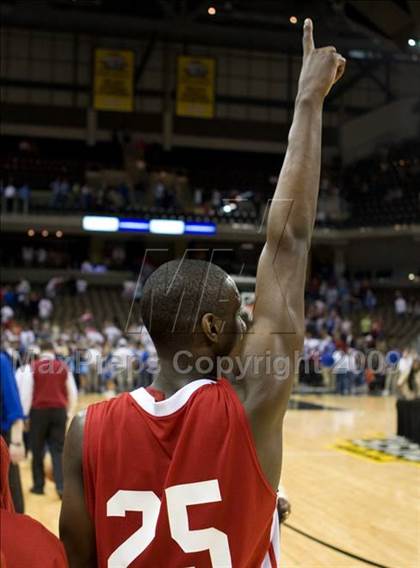 Thumbnail 2 in Boone County vs. Holmes (Ninth Region Championship) photogallery.