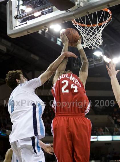 Thumbnail 1 in Boone County vs. Holmes (Ninth Region Championship) photogallery.