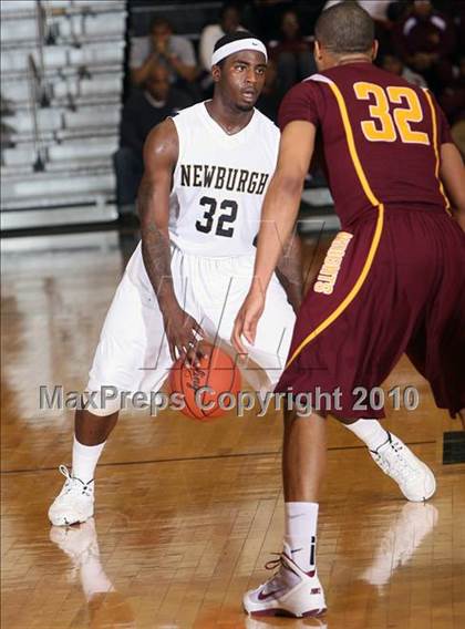 Thumbnail 2 in Mt. Vernon vs. Newburgh Free Academy (Class AA Regional Final) photogallery.