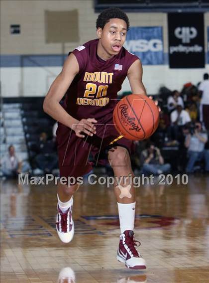 Thumbnail 1 in Mt. Vernon vs. Newburgh Free Academy (Class AA Regional Final) photogallery.