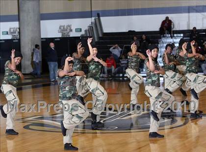 Thumbnail 3 in Mt. Vernon vs. Newburgh Free Academy (Class AA Regional Final) photogallery.