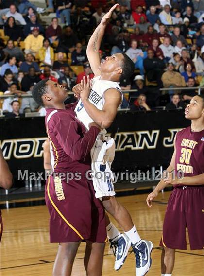 Thumbnail 2 in Mt. Vernon vs. Newburgh Free Academy (Class AA Regional Final) photogallery.