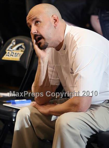 Thumbnail 1 in Mt. Vernon vs. Newburgh Free Academy (Class AA Regional Final) photogallery.