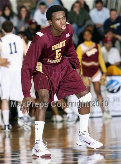Thumbnail 3 in Mt. Vernon vs. Newburgh Free Academy (Class AA Regional Final) photogallery.