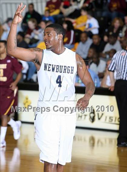 Thumbnail 1 in Mt. Vernon vs. Newburgh Free Academy (Class AA Regional Final) photogallery.