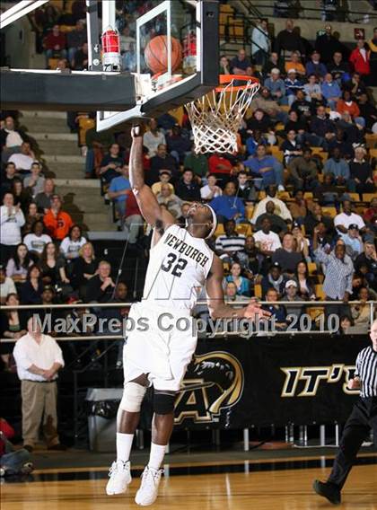 Thumbnail 1 in Mt. Vernon vs. Newburgh Free Academy (Class AA Regional Final) photogallery.