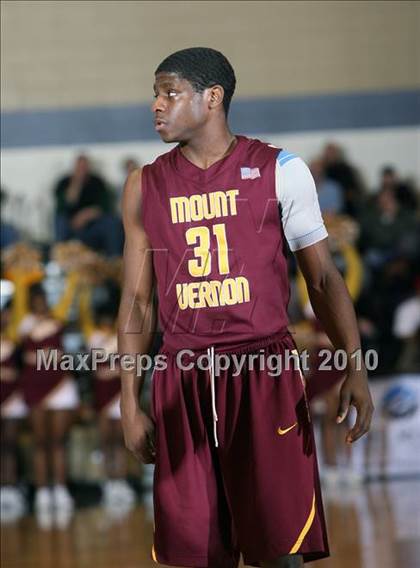 Thumbnail 3 in Mt. Vernon vs. Newburgh Free Academy (Class AA Regional Final) photogallery.