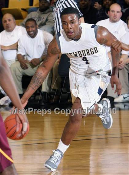 Thumbnail 2 in Mt. Vernon vs. Newburgh Free Academy (Class AA Regional Final) photogallery.