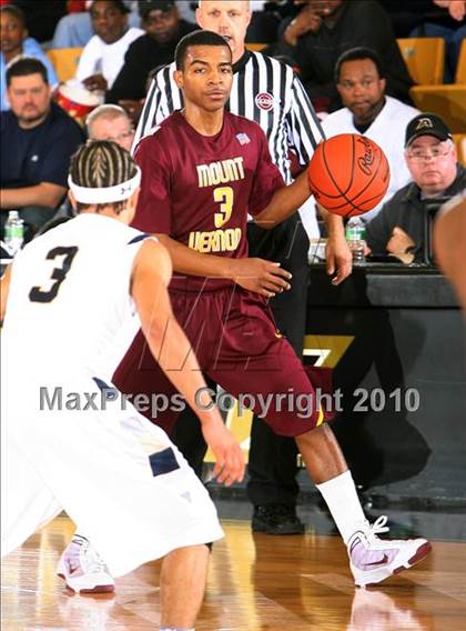 Thumbnail 1 in Mt. Vernon vs. Newburgh Free Academy (Class AA Regional Final) photogallery.