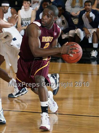 Thumbnail 1 in Mt. Vernon vs. Newburgh Free Academy (Class AA Regional Final) photogallery.