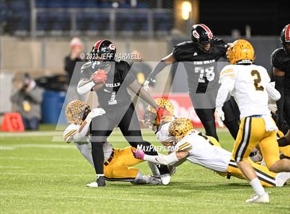 Thumbnail 2 in Archbishop Alter vs. Glenville (OHSAA D4 Final) photogallery.