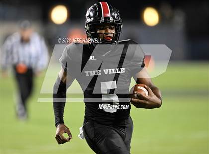 Thumbnail 1 in Archbishop Alter vs. Glenville (OHSAA D4 Final) photogallery.