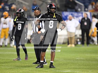 Thumbnail 3 in Archbishop Alter vs. Glenville (OHSAA D4 Final) photogallery.