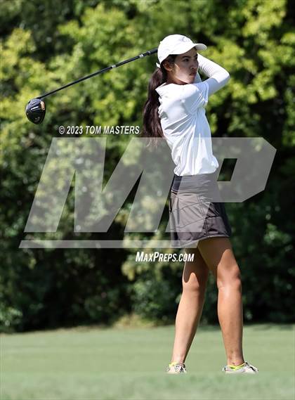 Thumbnail 2 in Carmel Invitational photogallery.