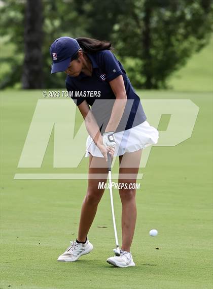 Thumbnail 2 in Carmel Invitational photogallery.
