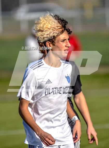 Thumbnail 1 in Washburn Rural vs Olathe West (KSHSAA 6A Championship) photogallery.