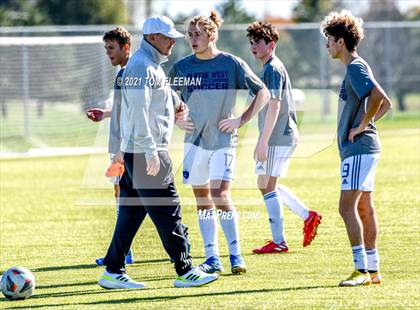Thumbnail 2 in Washburn Rural vs Olathe West (KSHSAA 6A Championship) photogallery.