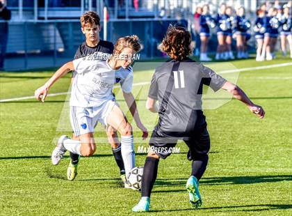 Thumbnail 3 in Washburn Rural vs Olathe West (KSHSAA 6A Championship) photogallery.
