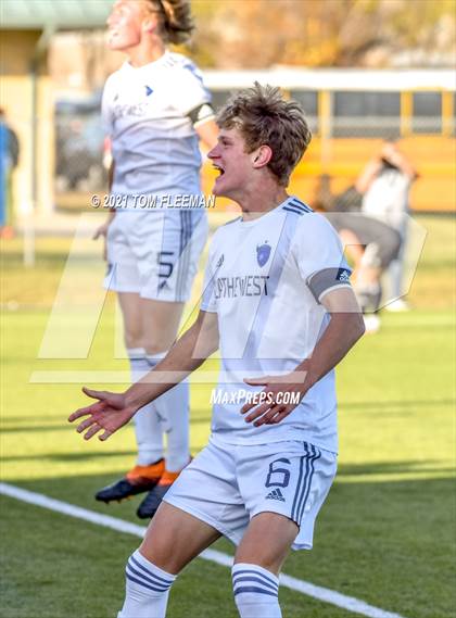 Thumbnail 3 in Washburn Rural vs Olathe West (KSHSAA 6A Championship) photogallery.
