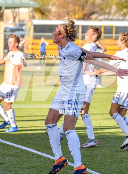 Thumbnail 2 in Washburn Rural vs Olathe West (KSHSAA 6A Championship) photogallery.