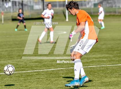 Thumbnail 2 in Washburn Rural vs Olathe West (KSHSAA 6A Championship) photogallery.
