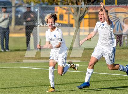 Thumbnail 3 in Washburn Rural vs Olathe West (KSHSAA 6A Championship) photogallery.