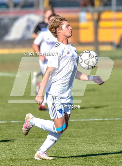 Thumbnail 2 in Washburn Rural vs Olathe West (KSHSAA 6A Championship) photogallery.