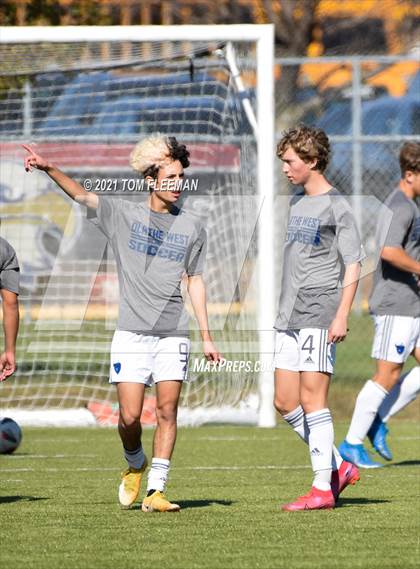 Thumbnail 3 in Washburn Rural vs Olathe West (KSHSAA 6A Championship) photogallery.