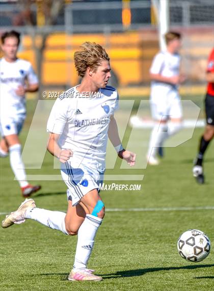 Thumbnail 3 in Washburn Rural vs Olathe West (KSHSAA 6A Championship) photogallery.